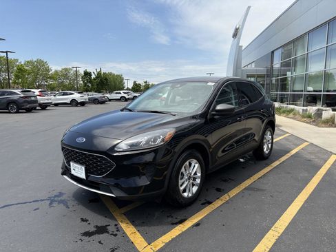 Used 2022 Ford Escape SE AWD/4WD image 3