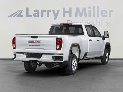 Used 2024 GMC Sierra 2500 Denali Ultimate image 2
