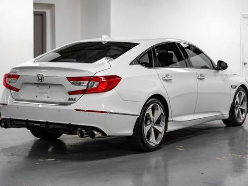 Used 2019 Honda Accord Touring image 8