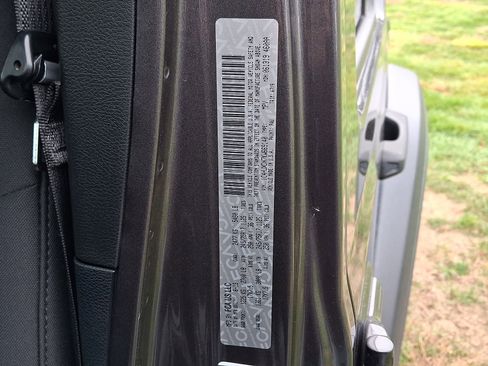 Used 2019 Jeep Wrangler Unlimited Sport S image 26