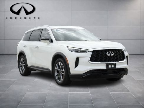 Certified 2023 INFINITI QX60 Luxe w/ Cargo Package image 3