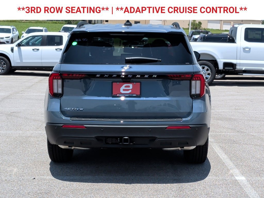 Used 2026 Ford Explorer Active RWD image 7