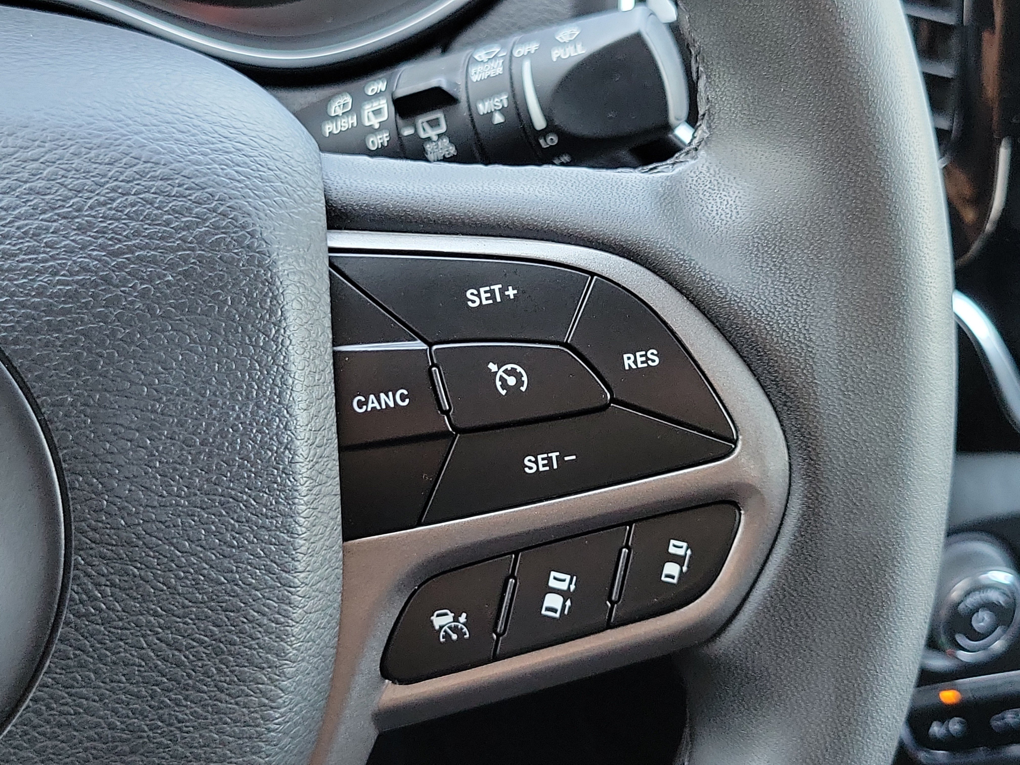 Used 2022 Jeep Cherokee Limited w/ Elite Package AWD/4WD image 16