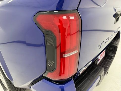 Used 2025 Toyota Tacoma SR5 w/ SR5 Upgrade Package image 36