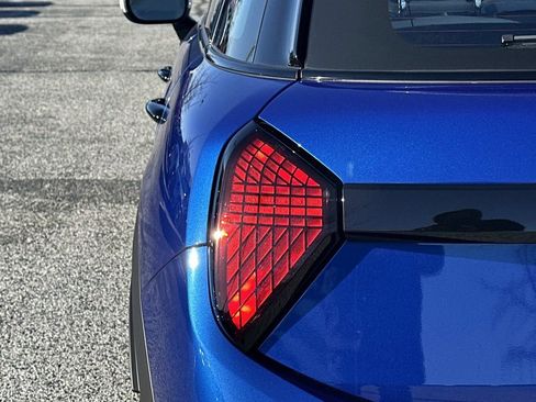 Used 2025 MINI Cooper S image 10