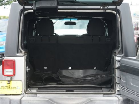 Used 2018 Jeep Wrangler Unlimited Sport S AWD/4WD image 30