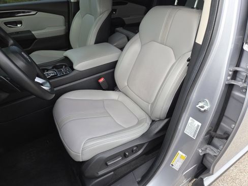 Used 2025 Honda Pilot EX-L image 25