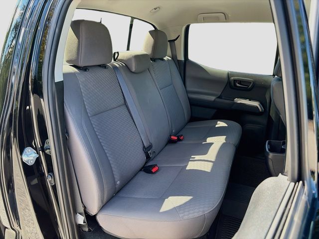 Used 2023 Toyota Tacoma SR5 AWD/4WD image 25