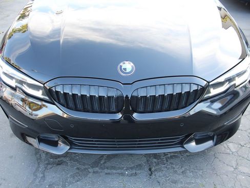 Used 2020 BMW 330i Sedan w/ Convenience Package image 9