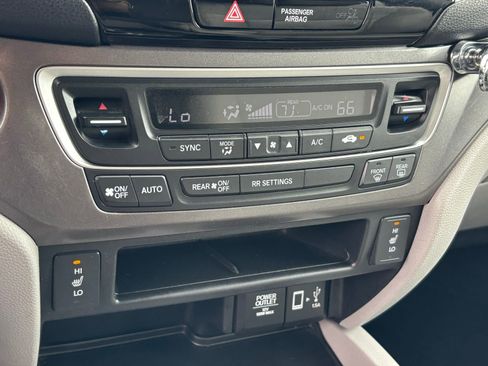 Used 2019 Honda Ridgeline RTL-T image 9