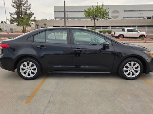 Certified 2024 Toyota Corolla LE image 4