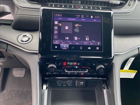 New 2026 Jeep Grand Cherokee Laredo X AWD/4WD image 7