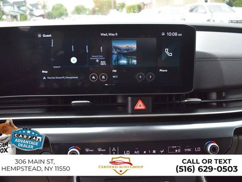 Used 2025 Kia Carnival FWD image 19