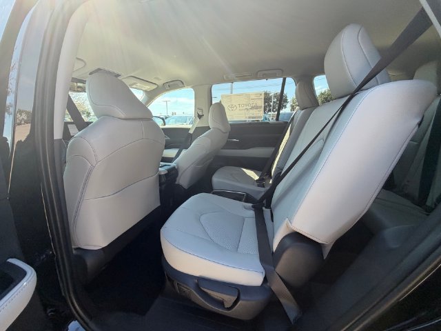 New 2026 Toyota Grand Highlander AWD image 18