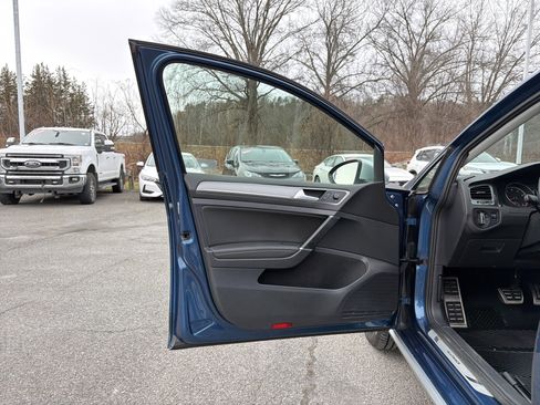 Used 2019 Volkswagen Golf Alltrack SE image 10