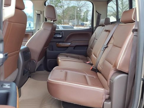 Used 2016 Chevrolet Silverado 2500 High Country w/ Duramax Plus Package image 12