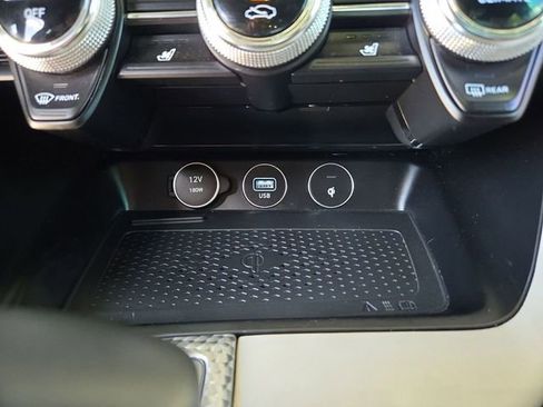 Used 2023 Genesis G70 2.0T w/ Sport Prestige Package RWD image 20