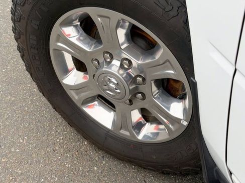 Used 2024 RAM 2500 Big Horn image 14