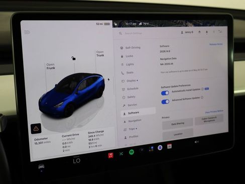 Used 2023 Tesla Model Y Performance AWD/4WD image 34