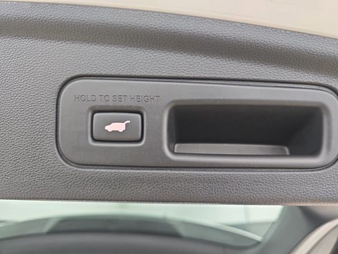 Used 2024 Acura MDX FWD image 31