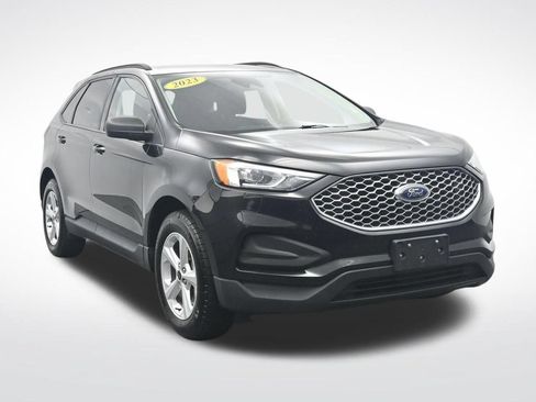 Used 2023 Ford Edge SE AWD/4WD image 3