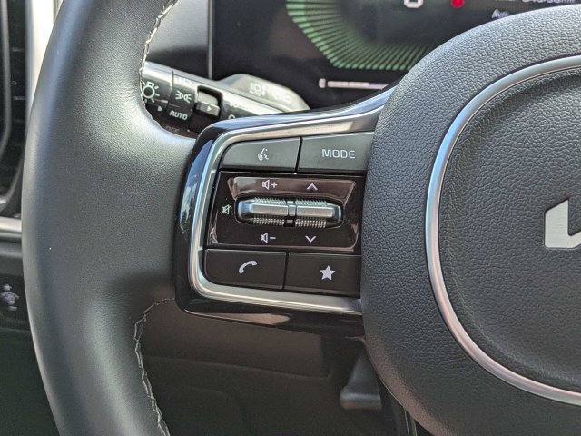 Used 2025 Kia Sorento EX w/ Panoramic Sunroof Package FWD image 37