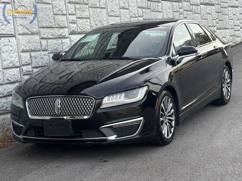 Used 2017 Lincoln MKZ Premiere image 1