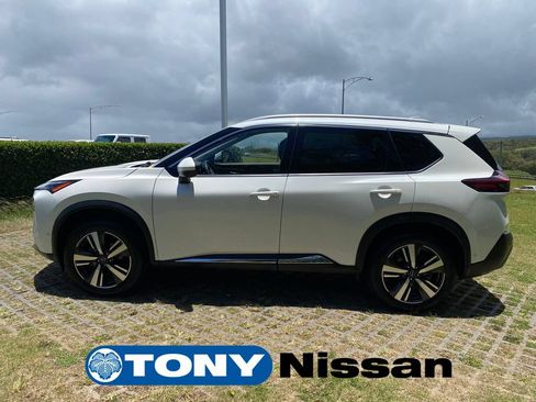 Used 2023 Nissan Rogue SL w/ SL Premium Package FWD image 22