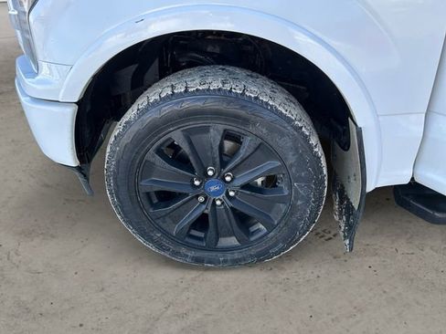 Used 2019 Ford F150 Lariat w/ Equipment Group 502A Luxury AWD/4WD image 10