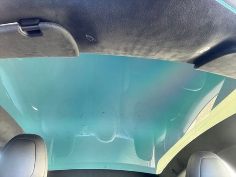 Used 2021 Tesla Model S Plaid image 17