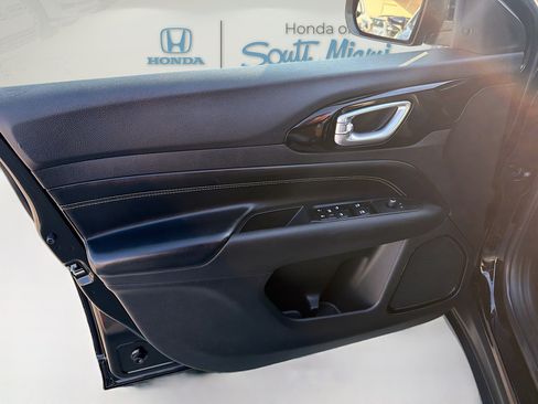 Used 2022 Jeep Compass Altitude w/ Convenience Group image 19