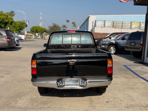 Used 1998 Toyota Tacoma 2WD Xtracab image 9