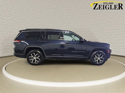 Used 2023 Jeep Grand Cherokee L Limited w/ Trailer Tow Group (B) AWD/4WD image 4