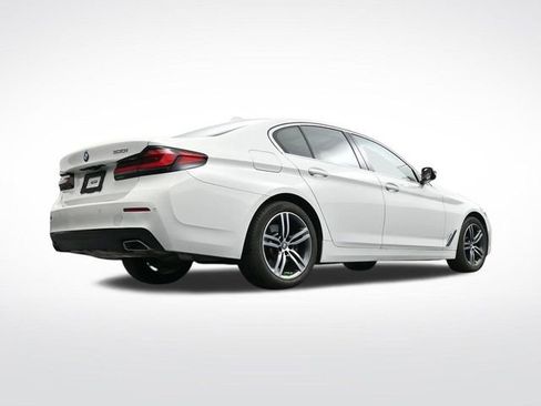 Used 2023 BMW 530i w/ Convenience Package image 30