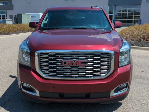 Used 2019 GMC Yukon XL Denali w/ Denali Ultimate Package AWD/4WD image 3