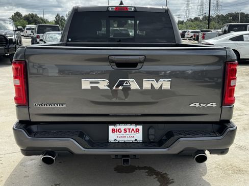 Used 2025 RAM 1500 Laramie w/ Sport Appearance Package AWD/4WD image 10