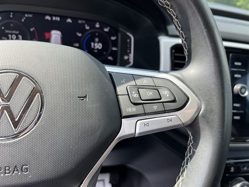 Used 2023 Volkswagen Atlas SE AWD/4WD image 23