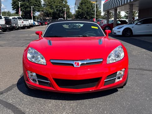 Used 2007 Saturn Sky w/ Premium Trim Pkg RWD image 2