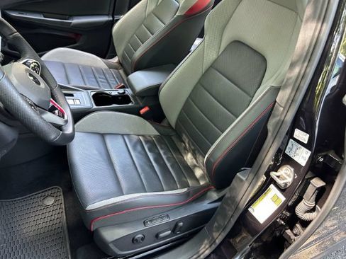 Used 2022 Volkswagen GTI SE FWD image 8