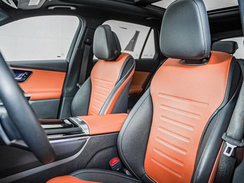 Certified 2023 Mercedes-Benz GLC 300 4MATIC image 8