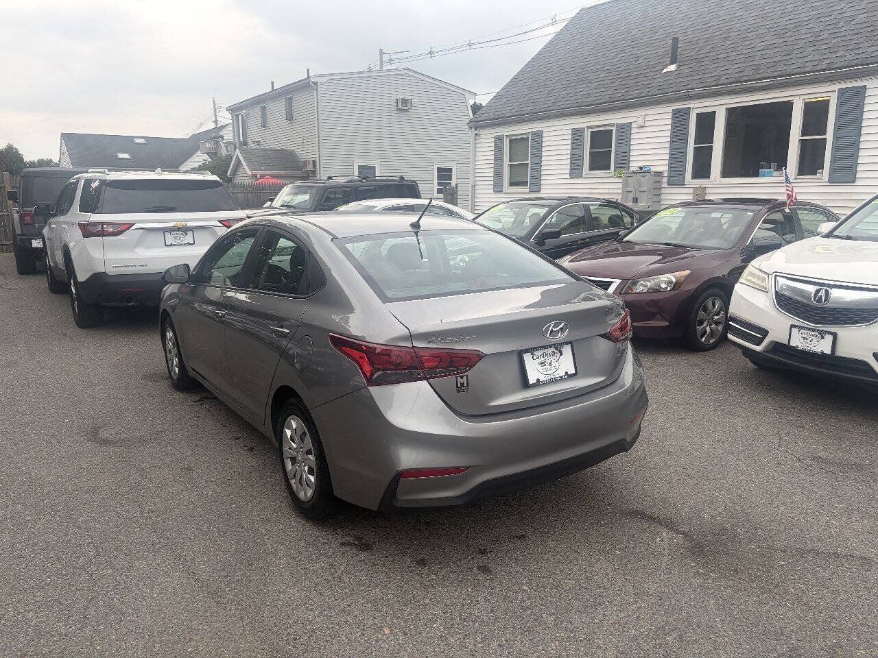 Used 2022 Hyundai Accent SE FWD image 5
