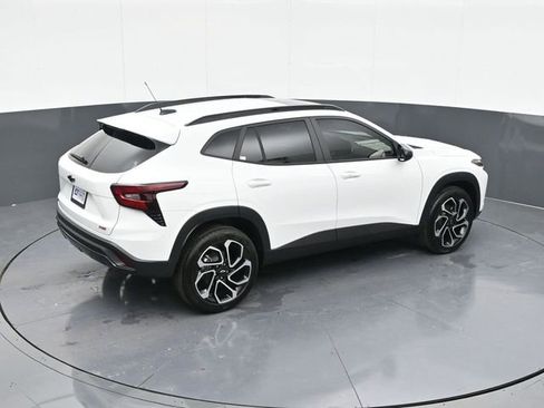 New 2026 Chevrolet Trax RS w/ Sunroof Package image 59