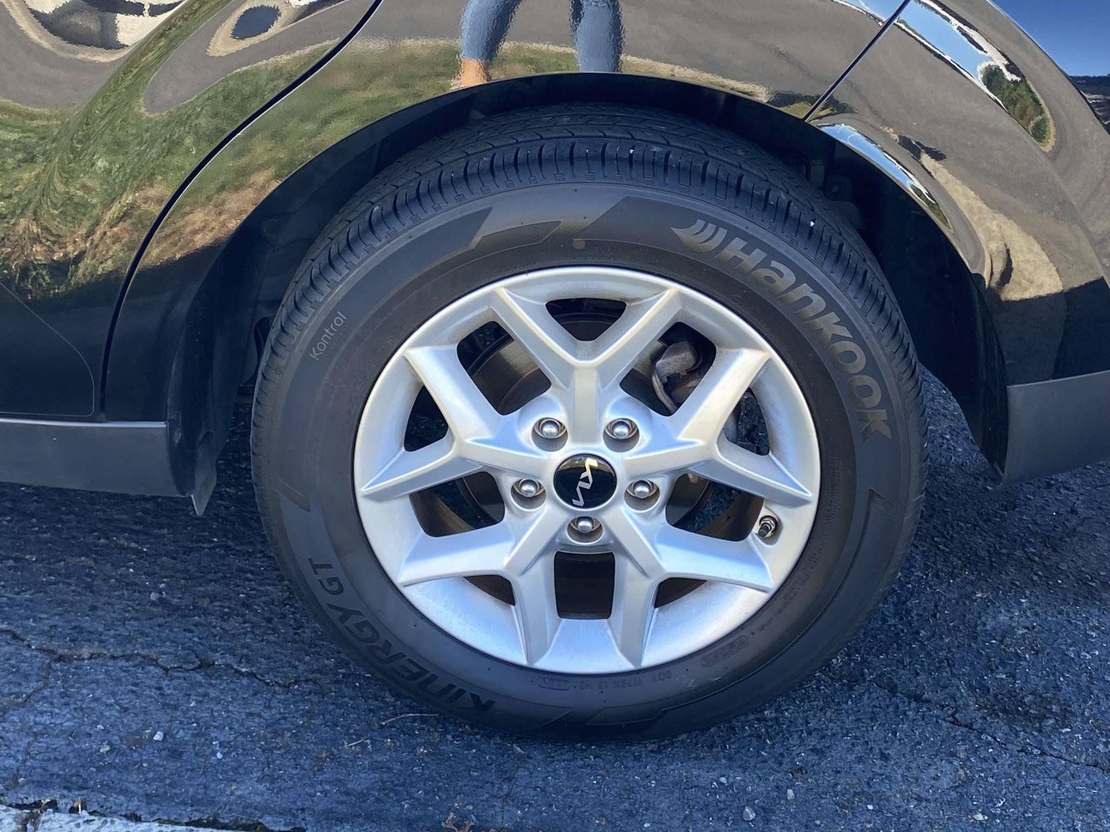 Used 2024 Kia Soul S FWD image 10