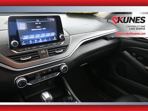 Used 2024 Nissan Altima 2.5 SR FWD image 20