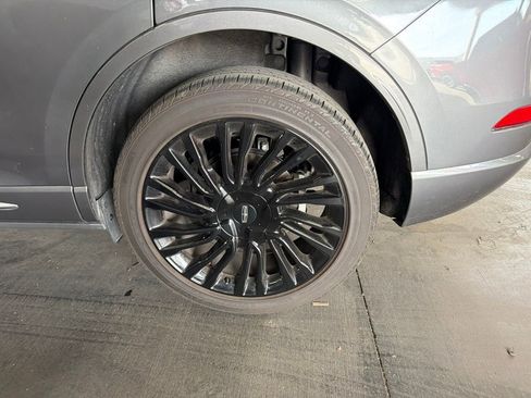 Used 2022 Lincoln Corsair Reserve FWD image 3