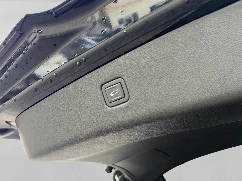 Used 2020 Chevrolet Blazer LT AWD/4WD image 29