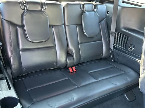 Used 2025 Ford Explorer ST-Line image 17