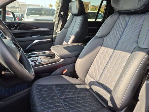 Used 2026 Cadillac Escalade IQL Sport 1 AWD/4WD image 12