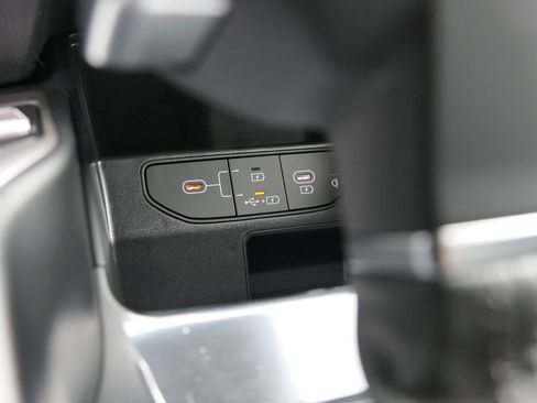 New 2026 Kia Sorento S FWD image 19
