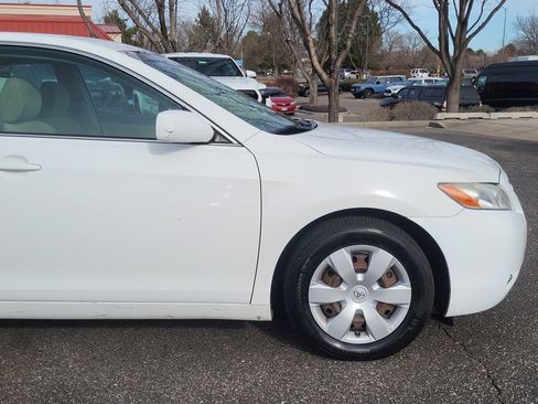 Used 2007 Toyota Camry LE image 7
